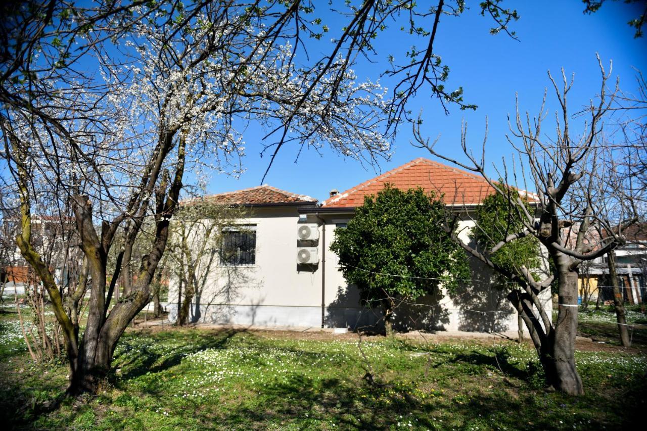 Nicolaus Hidden Gem Villa Shkoder Exterior photo